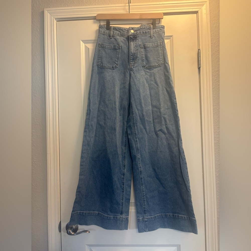 H&M Light Blue High-Rise Wide Leg Jeans with Faux cuff, Womens Size 6